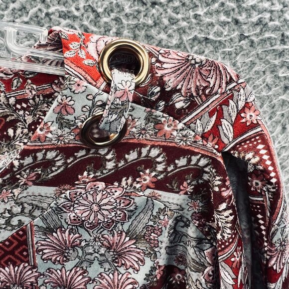 Above And Beyond Womens Top‎ 1X Burgundy Floral Patchwork Eyelet Detail Sleeve - Picture 4 of 10